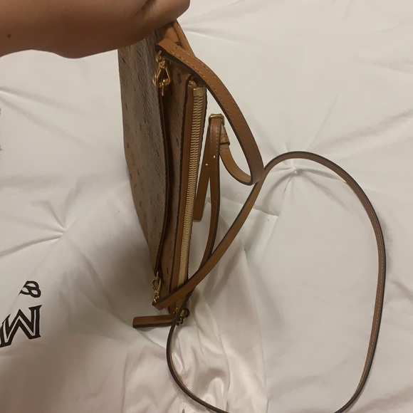 Crossbody pouch in visetos original cognac - Picture 2 of 3